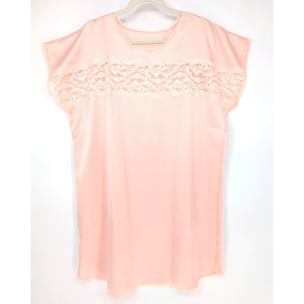 Vintage Pink Satin Lace Trim Short Nightgown M/L Dainty Feminine Coquette Girly